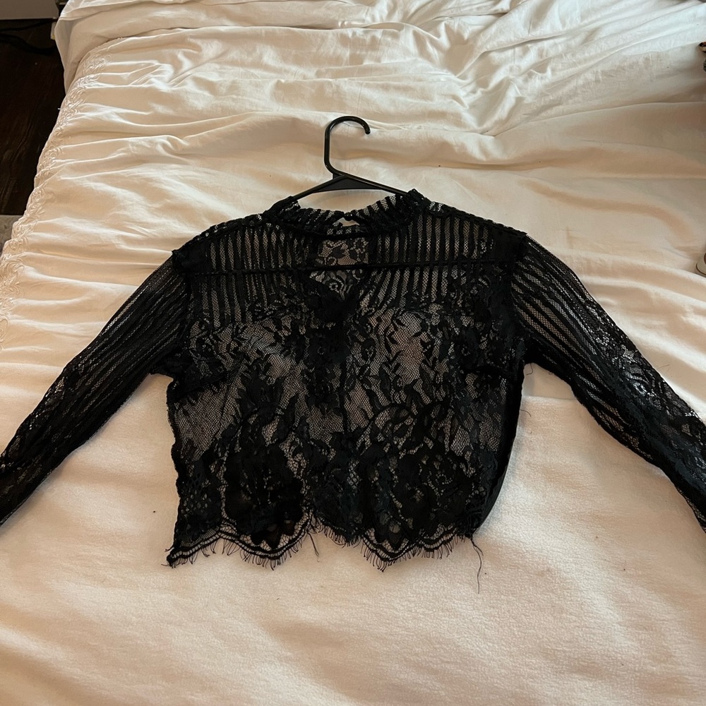 Sheer Lace cropped long sleeve shirt